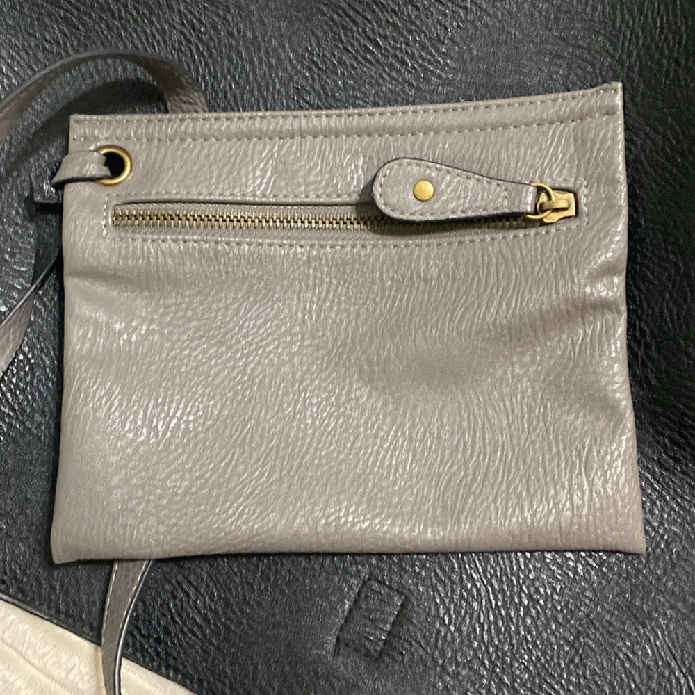 T-Shirt & Jeans Purse - Picture 2 of 4